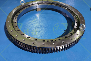 直齒回轉驅動的核心回轉部件是什么？