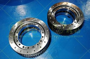 回轉支承上的密封是什么材質的？