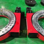 為特種車輛定制的WEA28-2雙蝸桿回轉驅動