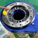 我們對型號0229的回轉驅動做了淋水試驗