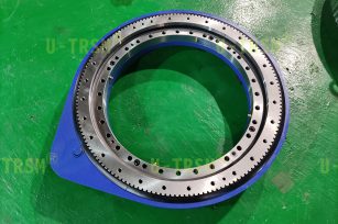 工業自動化轉臺上水平安裝的S-II-O-0541直齒回轉驅動