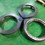 因空間限制而特殊設計的S-I-O-0641齒輪式回轉驅動